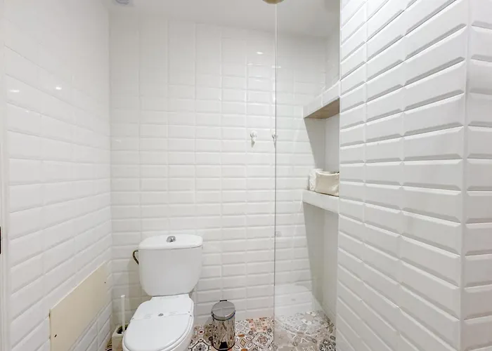 Apartment Historic Charm In The Heart Of #1950 Lagos
