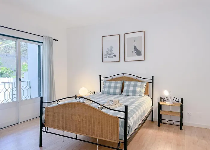 Apartment Historic Charm In The Heart Of #1950