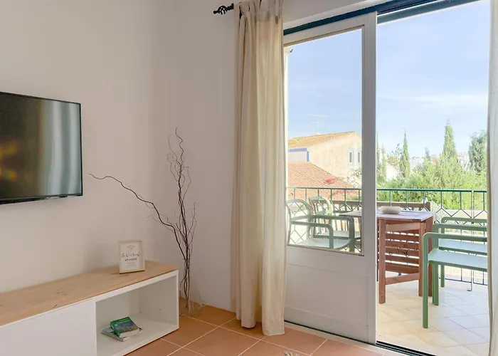 Historic Charm In The Heart Of #1950 Apartment Lagos